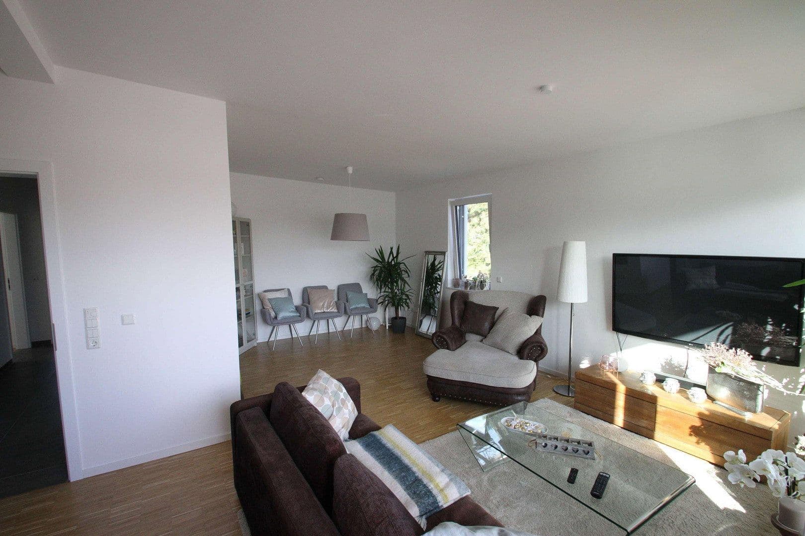 Prodej bytu 3+1 92 m², Dornheckenstr. 34a, Bonn, Severní Porýní-Vestfálsko Prodej bytu 3+1 92 m², Dornheckenstr. 34a, Bonn, Severní Porýní-Vestfálsko