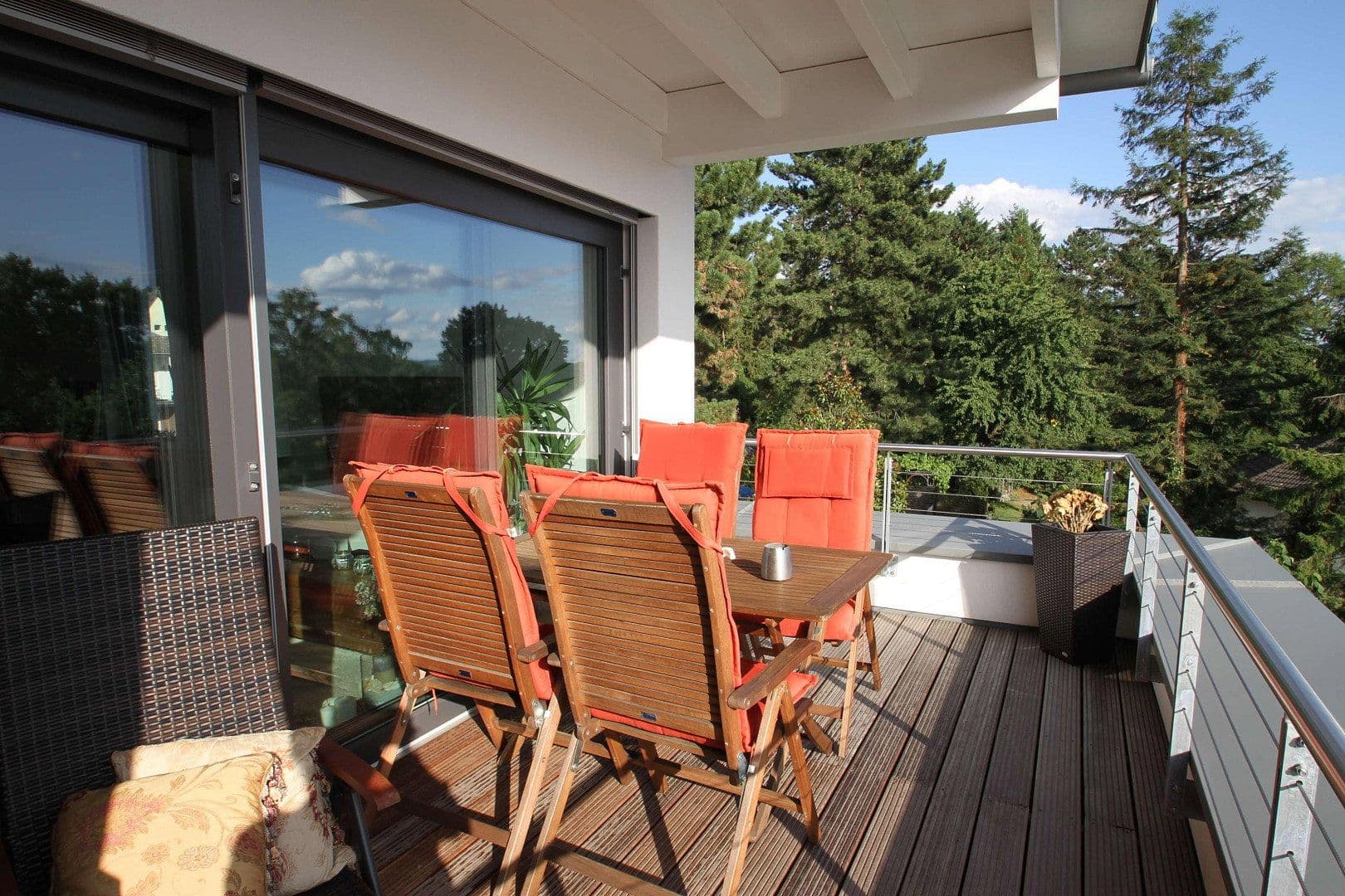 Prodej bytu 3+1 92 m², Dornheckenstr. 34a, Bonn, Severní Porýní-Vestfálsko Prodej bytu 3+1 92 m², Dornheckenstr. 34a, Bonn, Severní Porýní-Vestfálsko