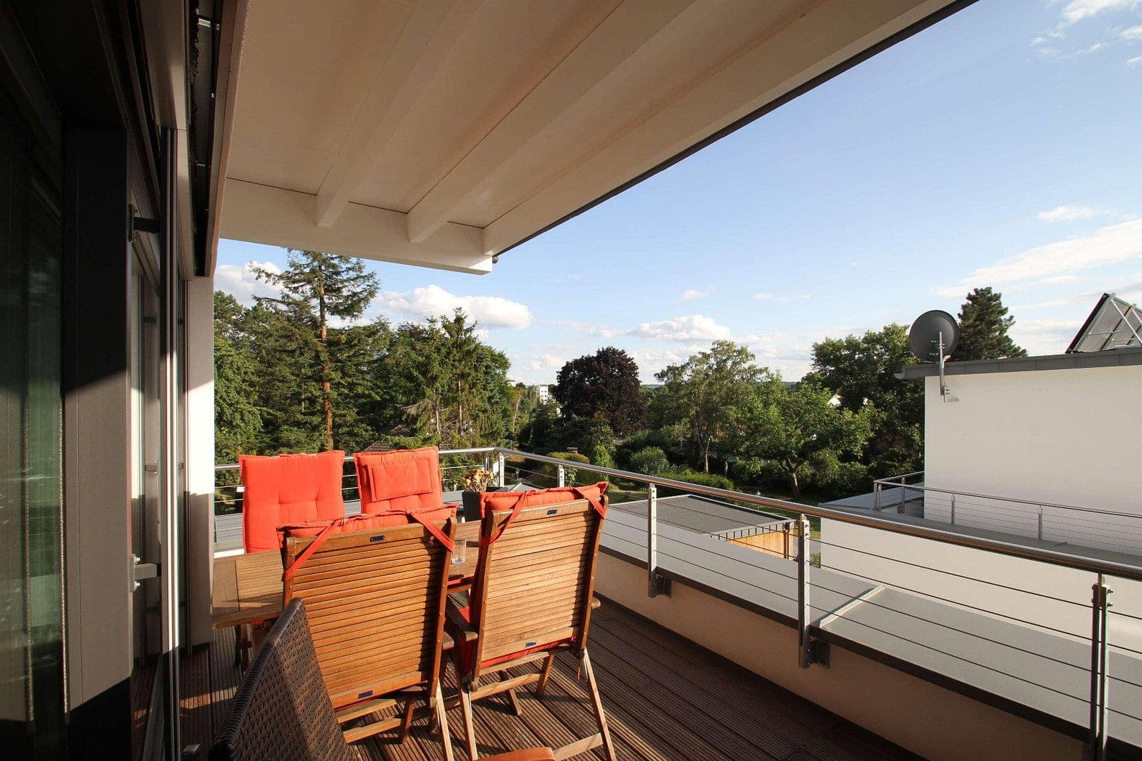 Prodej bytu 3+1 92 m², Dornheckenstr. 34a, Bonn, Severní Porýní-Vestfálsko Prodej bytu 3+1 92 m², Dornheckenstr. 34a, Bonn, Severní Porýní-Vestfálsko