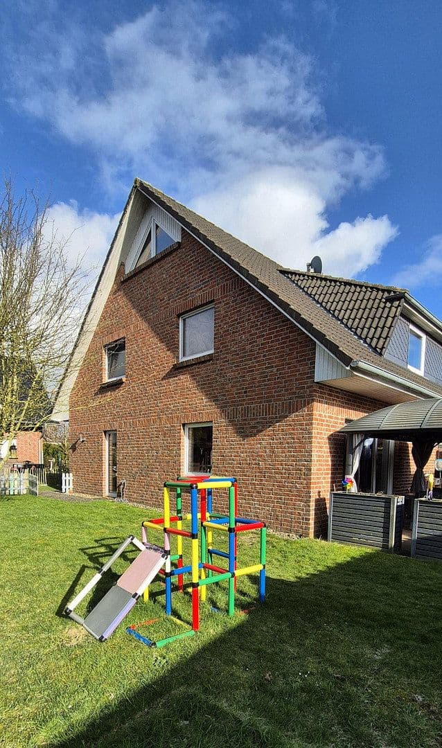 Prodej domu 220 m², pozemek 759 m², Apensen, Dolní Sasko Prodej domu 220 m², pozemek 759 m², Apensen, Dolní Sasko
