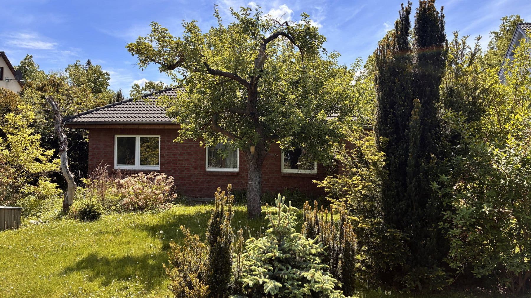 Pronájem domu 100 m², pozemek 780 m², Eichwalde, Braniborsko Pronájem domu 100 m², pozemek 780 m², Eichwalde, Braniborsko