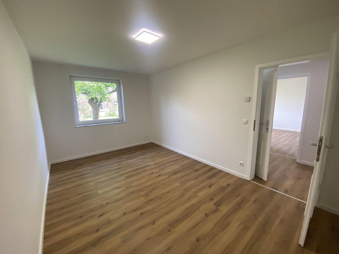 Pronájem domu 100 m², pozemek 780 m², Eichwalde, Braniborsko Pronájem domu 100 m², pozemek 780 m², Eichwalde, Braniborsko