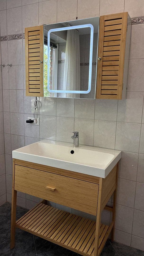 Pronájem domu 100 m², pozemek 780 m², Eichwalde, Braniborsko Pronájem domu 100 m², pozemek 780 m², Eichwalde, Braniborsko