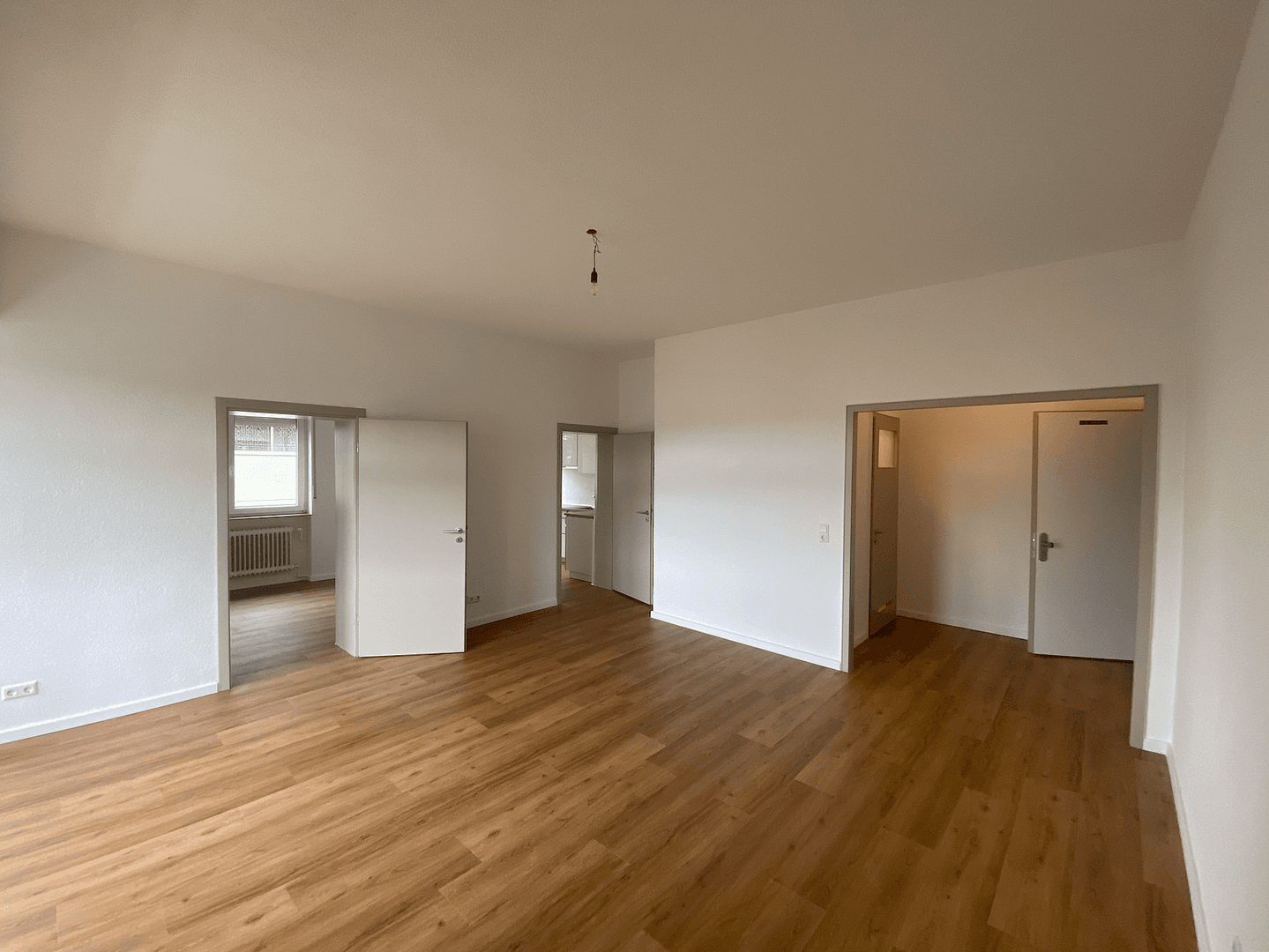 Pronájem bytu 2+1 55 m², Hünerbergweg 9a, Lörrach, Bádensko-Württembersko Pronájem bytu 2+1 55 m², Hünerbergweg 9a, Lörrach, Bádensko-Württembersko