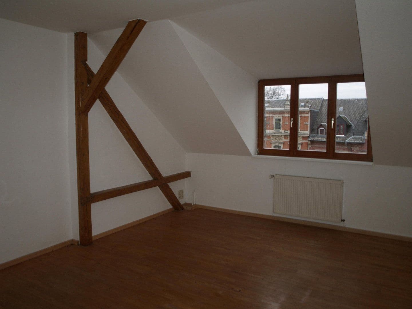 Pronájem bytu 3+kk 95 m², Weststr. 43, Chemnitz, Sasko Pronájem bytu 3+kk 95 m², Weststr. 43, Chemnitz, Sasko