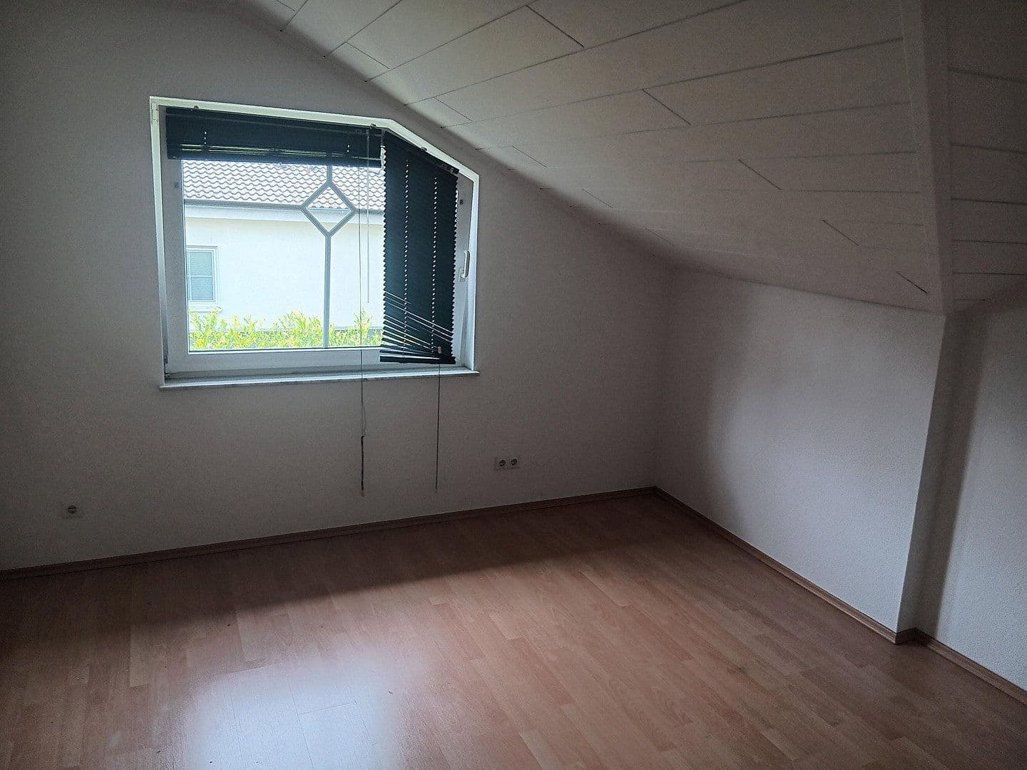 Pronájem bytu 3+1 89 m², Rödermark, Hessen Pronájem bytu 3+1 89 m², Rödermark, Hessen