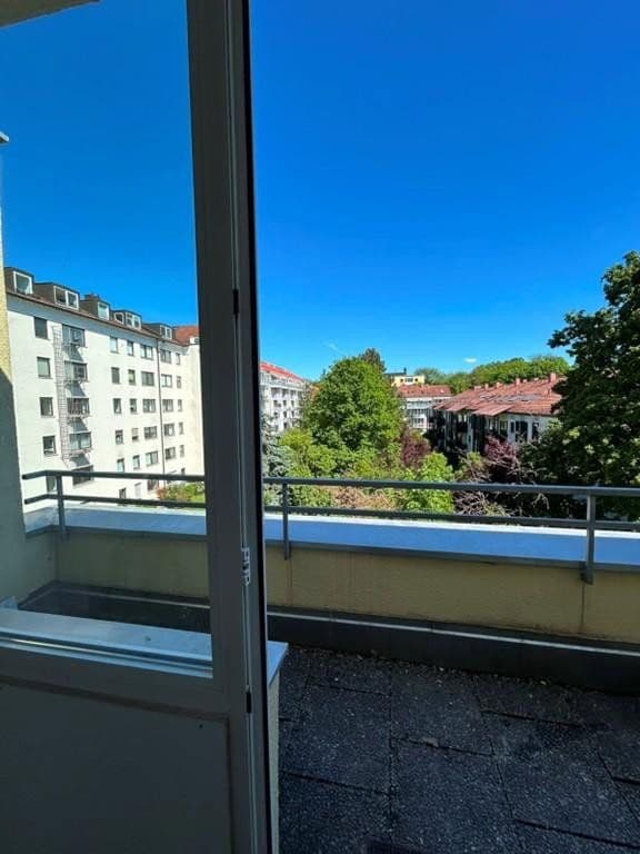 Pronájem bytu 1+1 22 m², Klagenfurter Str 3, München, Bavorsko Pronájem bytu 1+1 22 m², Klagenfurter Str 3, München, Bavorsko