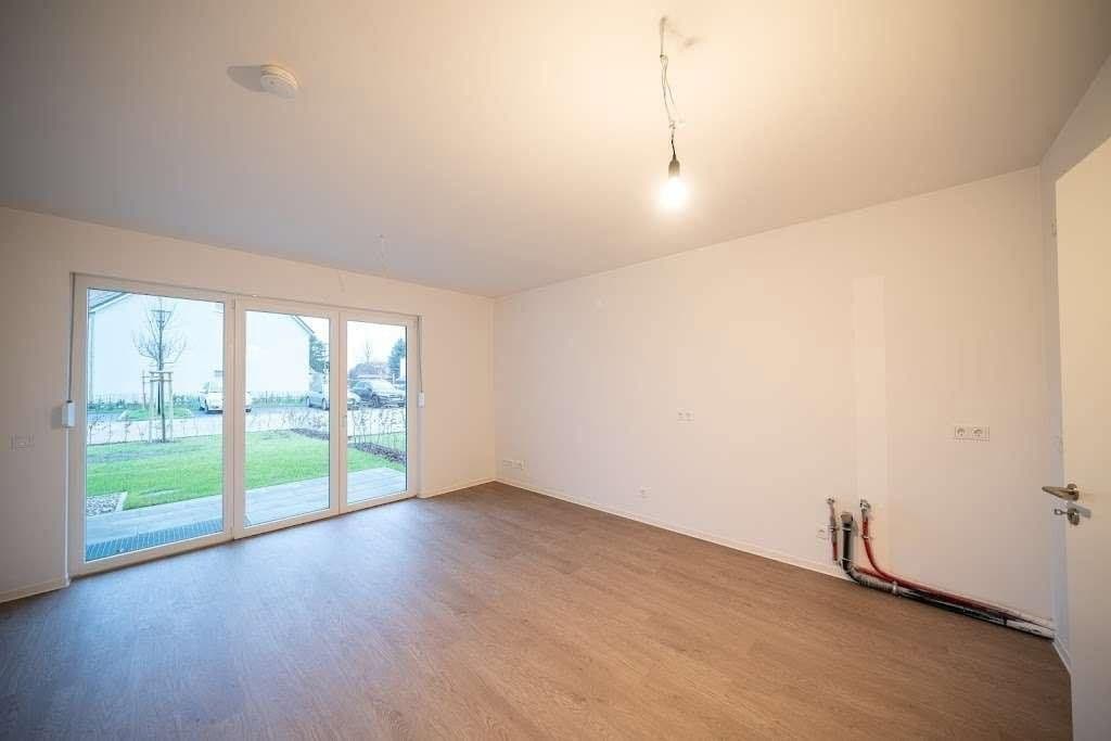 Prodej bytu 3+1 72 m², David-Friedländer-Weg 102, Berlin, Berlín Prodej bytu 3+1 72 m², David-Friedländer-Weg 102, Berlin, Berlín