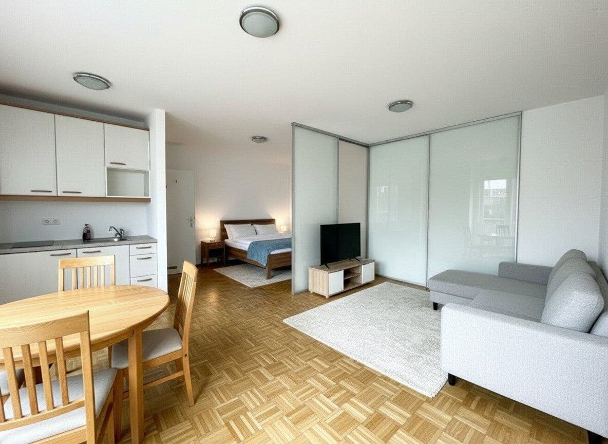 Pronájem bytu 1+1 35 m², Stolberggasse 42, Wien, Wien Pronájem bytu 1+1 35 m², Stolberggasse 42, Wien, Wien