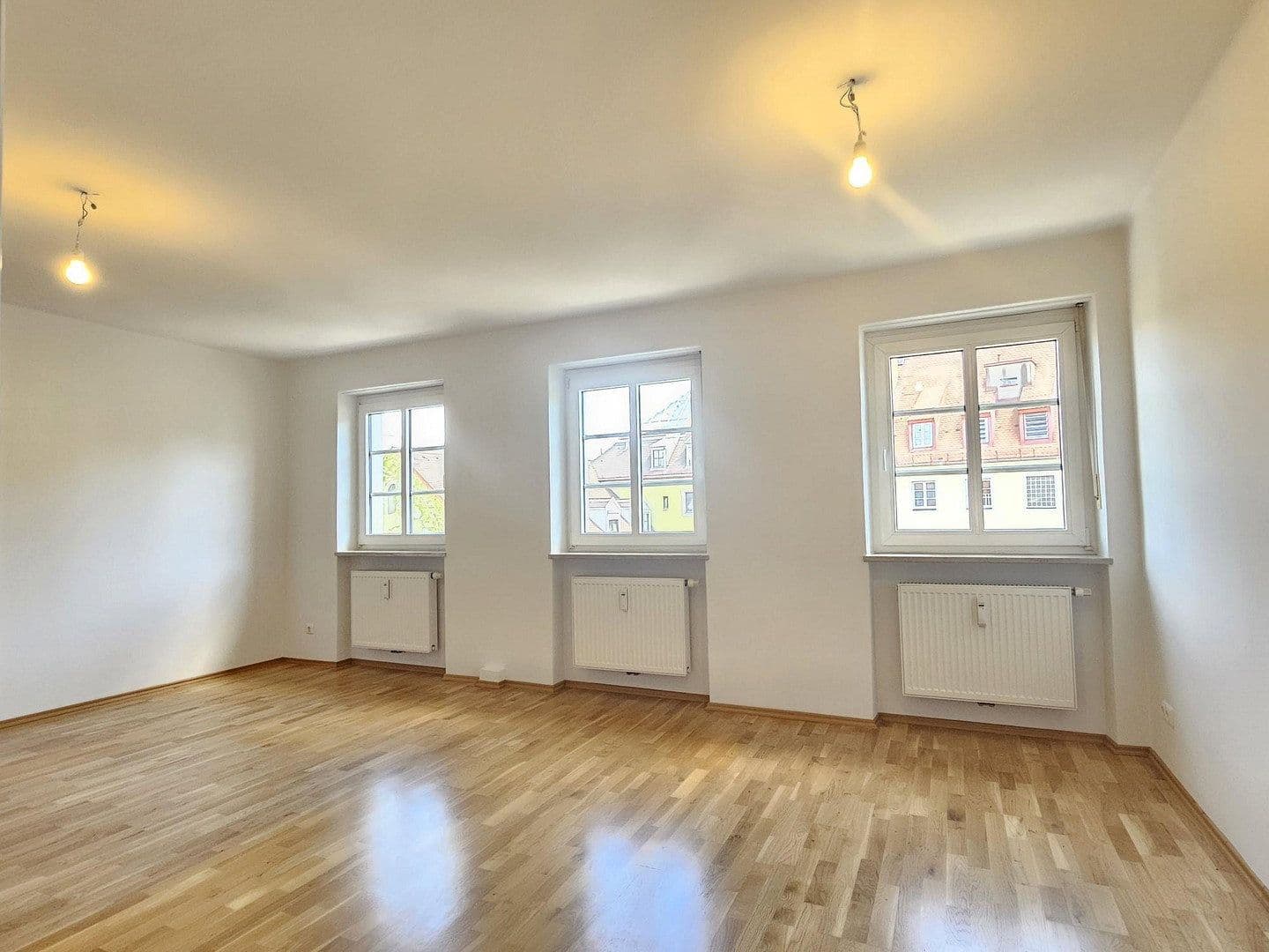 Pronájem bytu 3+1 92 m², Kreuzstraße 11, München, Bavorsko Pronájem bytu 3+1 92 m², Kreuzstraße 11, München, Bavorsko