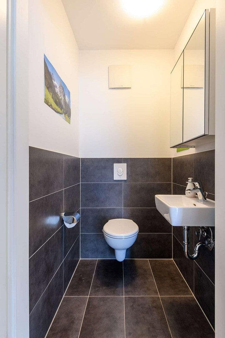 Prodej bytu 3+1 73 m², Centa Herker Bogen 3, München, Bavorsko Prodej bytu 3+1 73 m², Centa Herker Bogen 3, München, Bavorsko