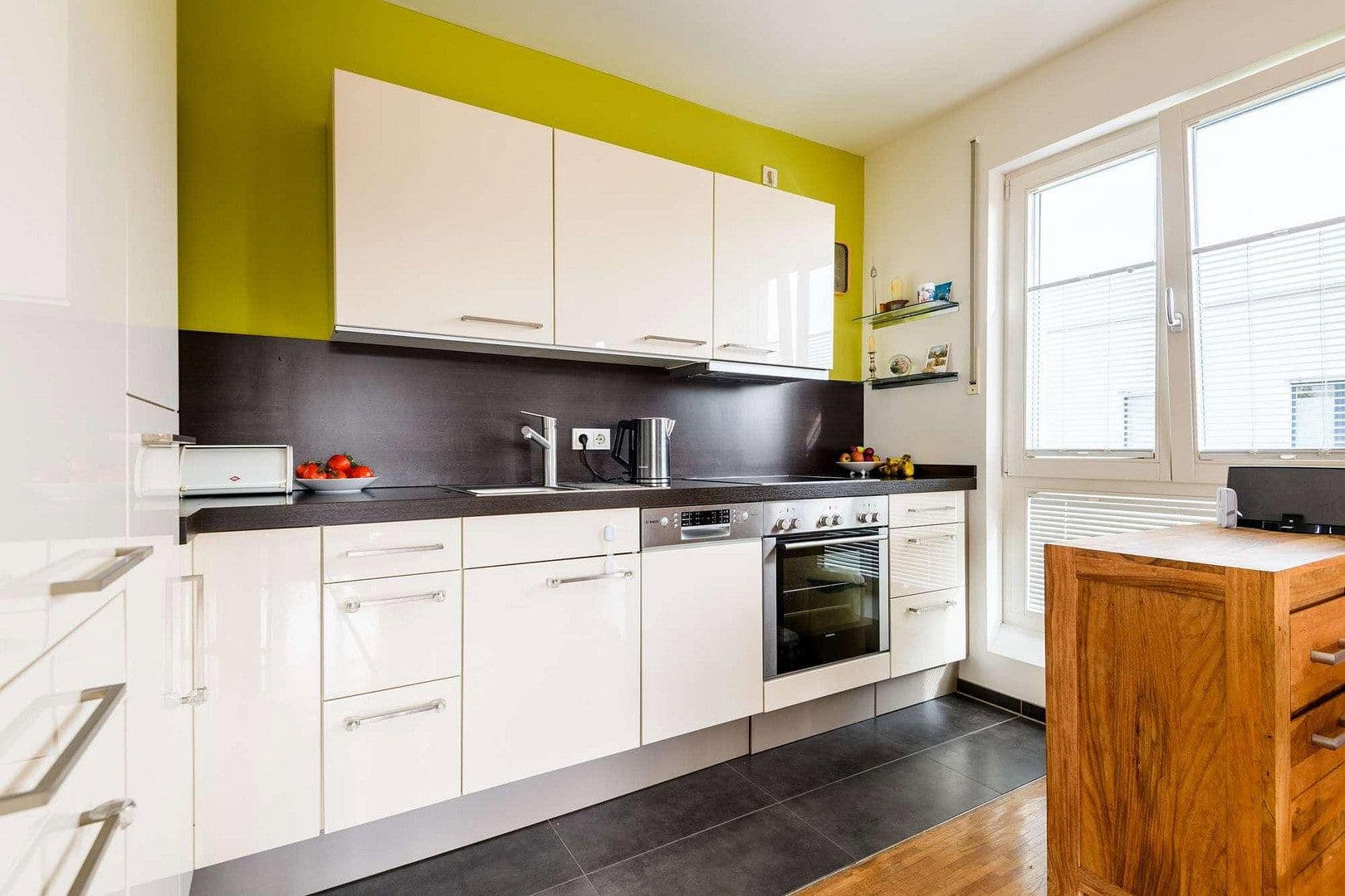 Prodej bytu 3+1 73 m², Centa Herker Bogen 3, München, Bavorsko Prodej bytu 3+1 73 m², Centa Herker Bogen 3, München, Bavorsko