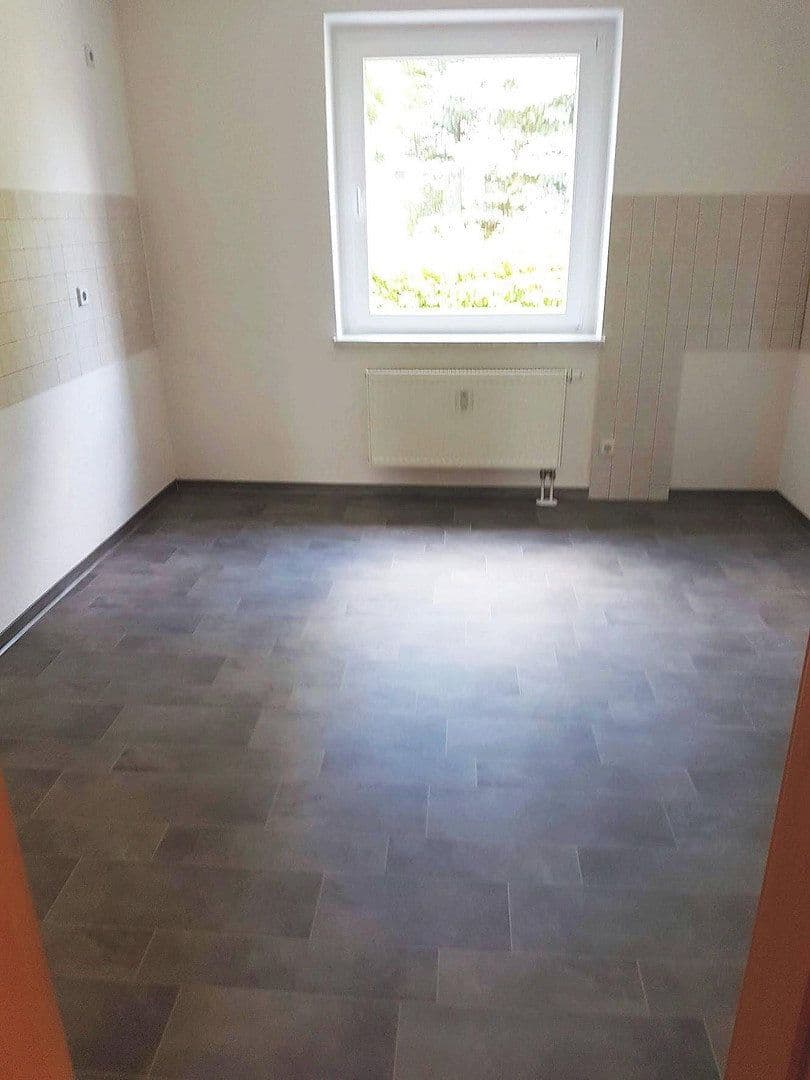 Pronájem bytu 2+1 53 m², Abteisstraße 24, Oberlungwitz, Sasko Pronájem bytu 2+1 53 m², Abteisstraße 24, Oberlungwitz, Sasko
