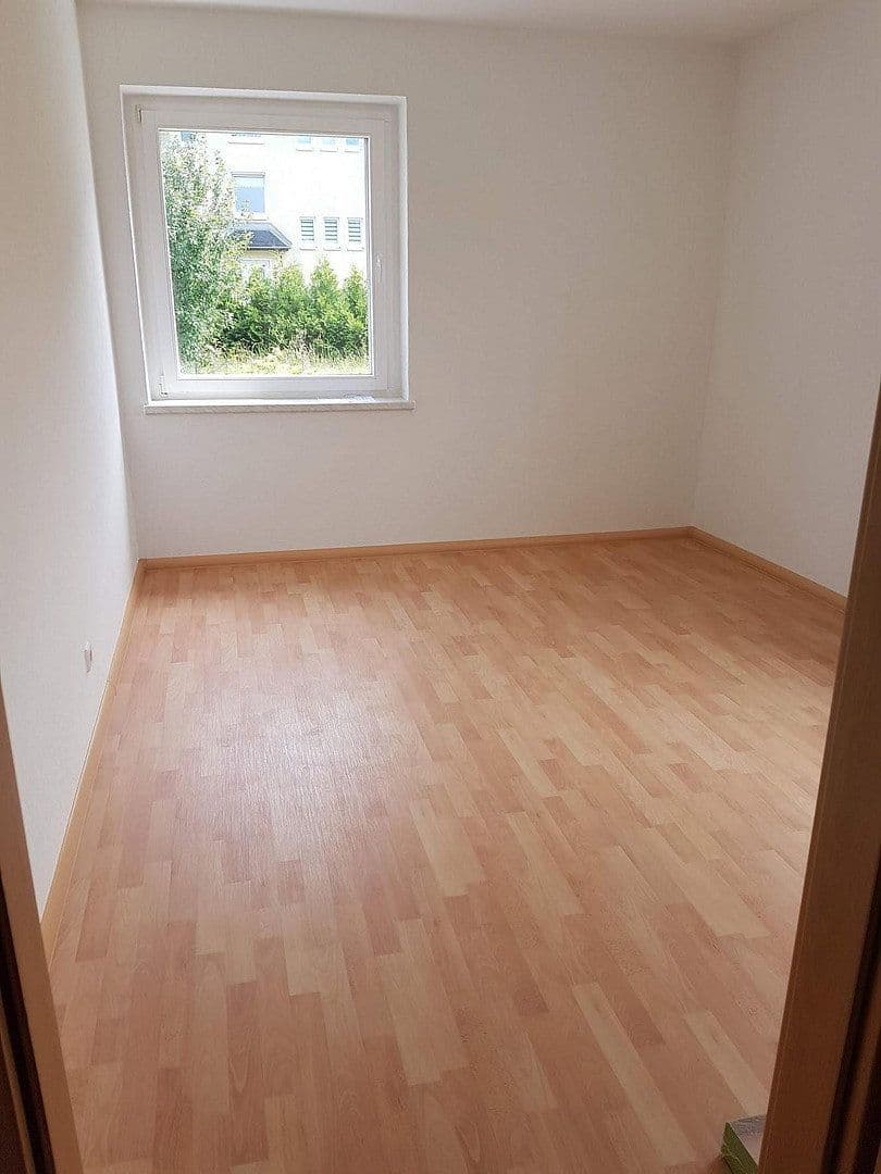 Pronájem bytu 2+1 53 m², Abteisstraße 24, Oberlungwitz, Sasko Pronájem bytu 2+1 53 m², Abteisstraße 24, Oberlungwitz, Sasko