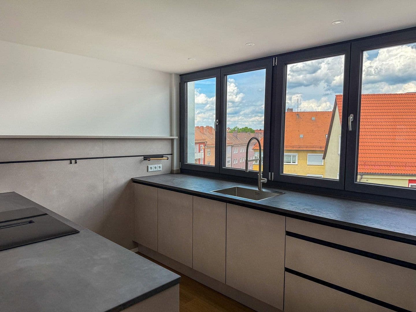 Pronájem bytu 4+1 121 m², Stuckstrasse 5, Nürnberg, Bavorsko Pronájem bytu 4+1 121 m², Stuckstrasse 5, Nürnberg, Bavorsko
