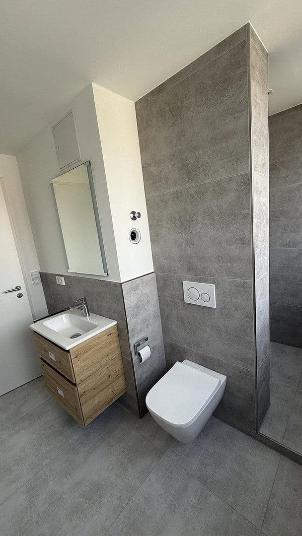 Pronájem bytu 4+1 121 m², Stuckstrasse 5, Nürnberg, Bavorsko Pronájem bytu 4+1 121 m², Stuckstrasse 5, Nürnberg, Bavorsko