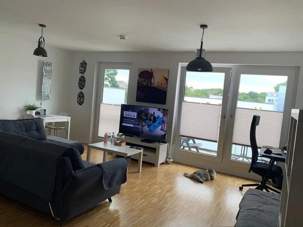 Pronájem bytu 3+1 74 m², Köln, Severní Porýní-Vestfálsko Pronájem bytu 3+1 74 m², Köln, Severní Porýní-Vestfálsko