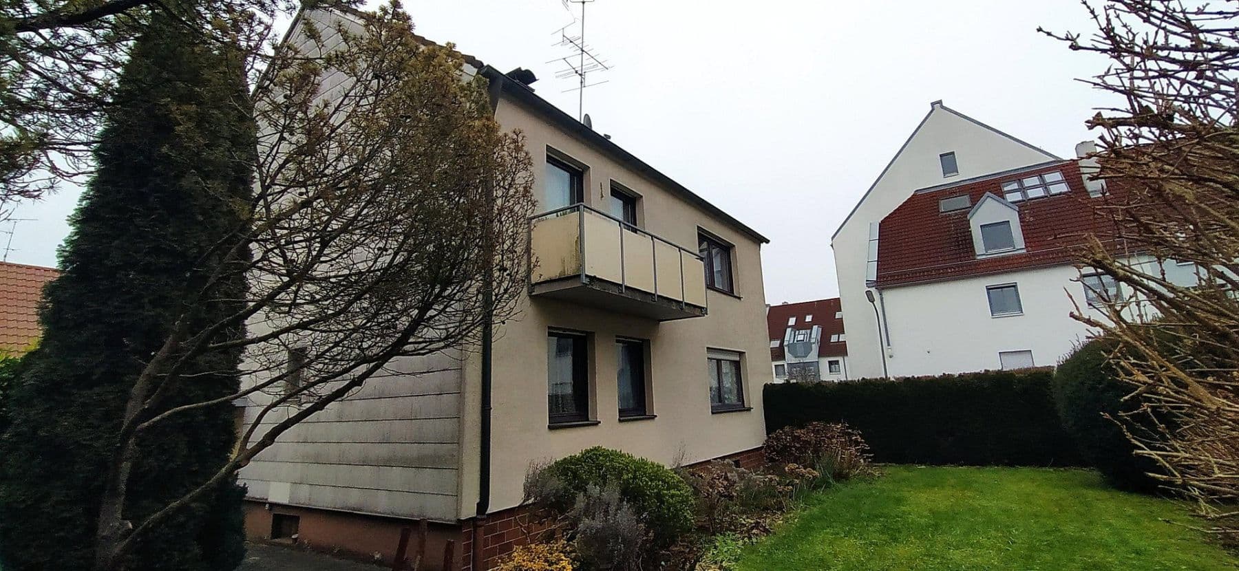 Prodej domu 160 m², pozemek 681 m², Wartenburgerstraße 58, Augsburg-Lechhausen, Bavorsko Prodej domu 160 m², pozemek 681 m², Wartenburgerstraße 58, Augsburg-Lechhausen, Bavorsko