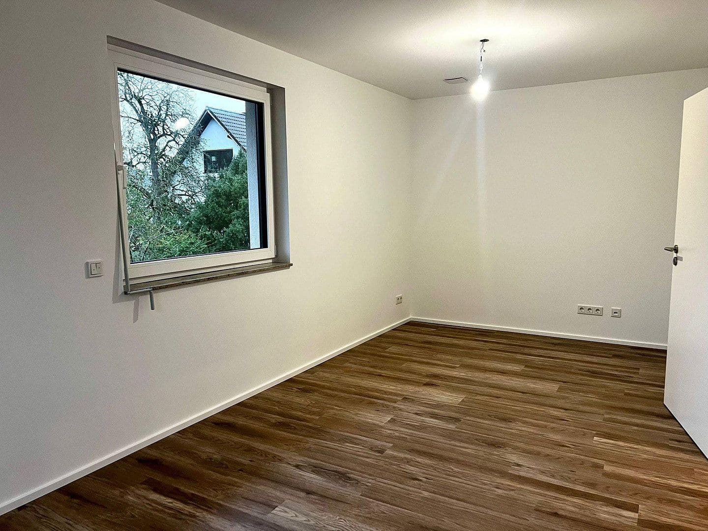 Pronájem domu 145 m², pozemek 195 m², Lohmar, Severní Porýní-Vestfálsko Pronájem domu 145 m², pozemek 195 m², Lohmar, Severní Porýní-Vestfálsko