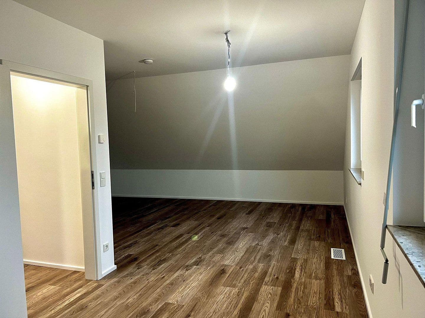 Pronájem domu 145 m², pozemek 195 m², Lohmar, Severní Porýní-Vestfálsko Pronájem domu 145 m², pozemek 195 m², Lohmar, Severní Porýní-Vestfálsko