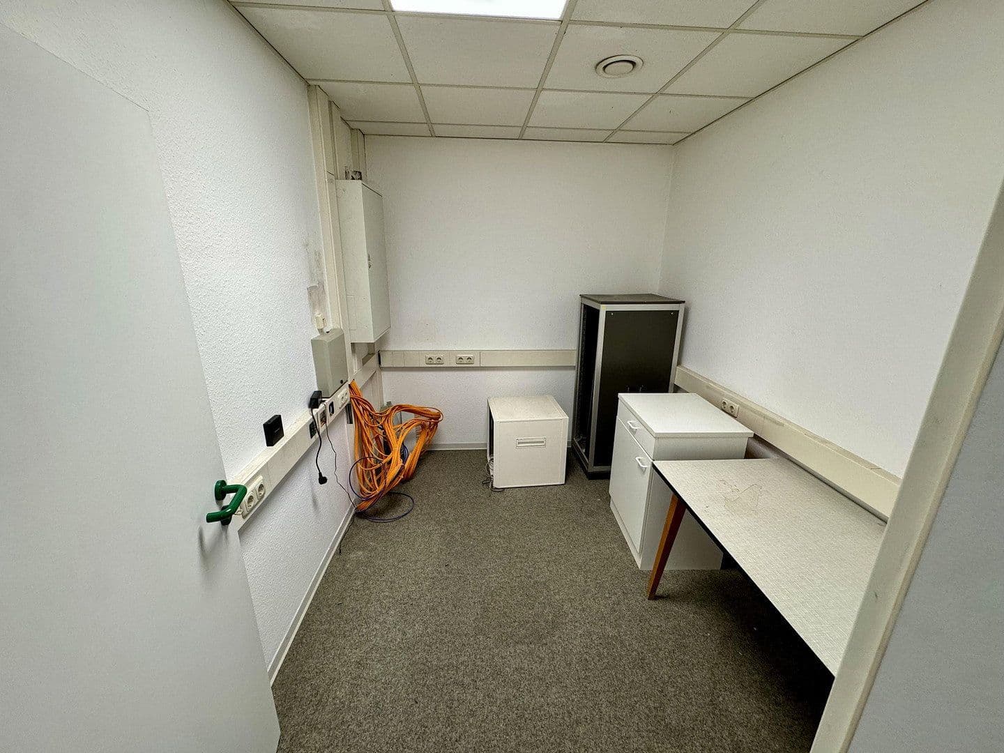 Pronájem nebytového prostoru 850 m², Raiffeisenstraße 6, Ronneburg, Hessen Pronájem nebytového prostoru 850 m², Raiffeisenstraße 6, Ronneburg, Hessen