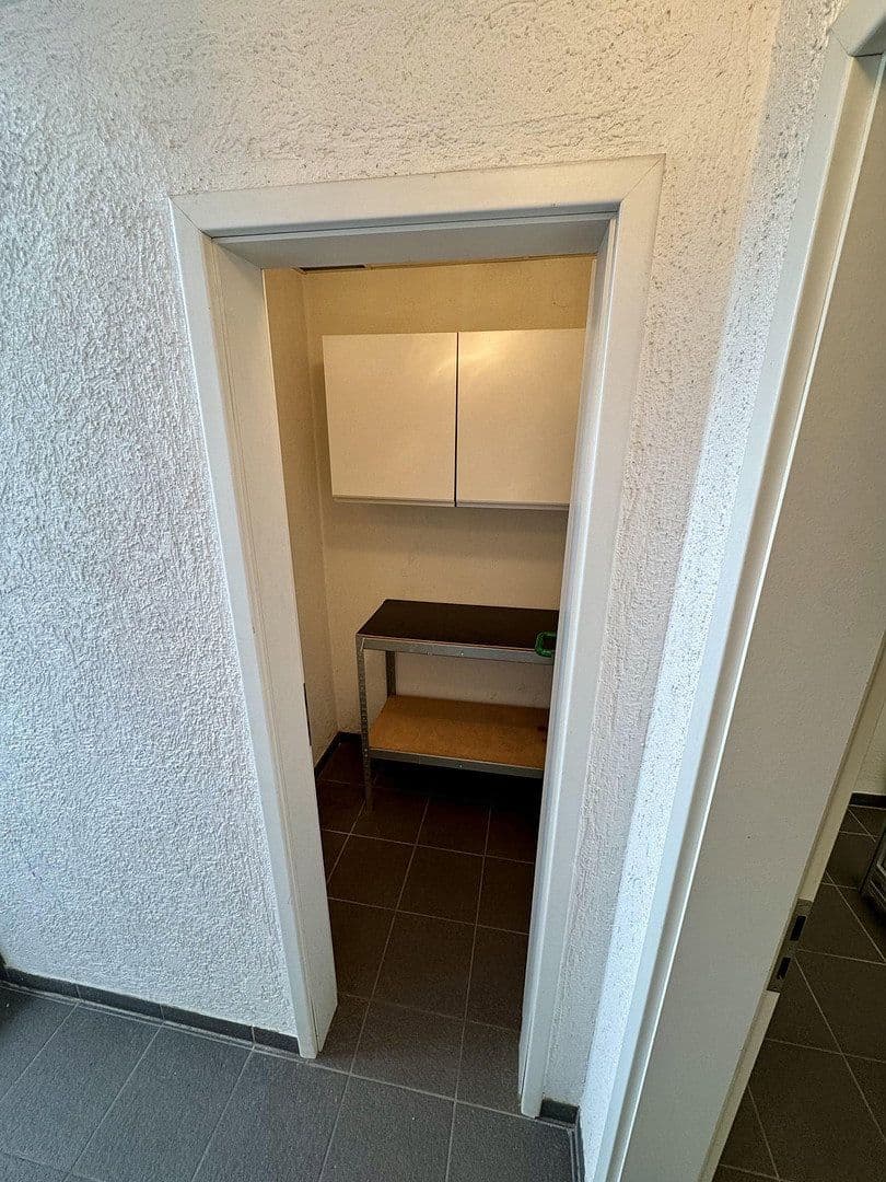 Pronájem nebytového prostoru 850 m², Raiffeisenstraße 6, Ronneburg, Hessen Pronájem nebytového prostoru 850 m², Raiffeisenstraße 6, Ronneburg, Hessen