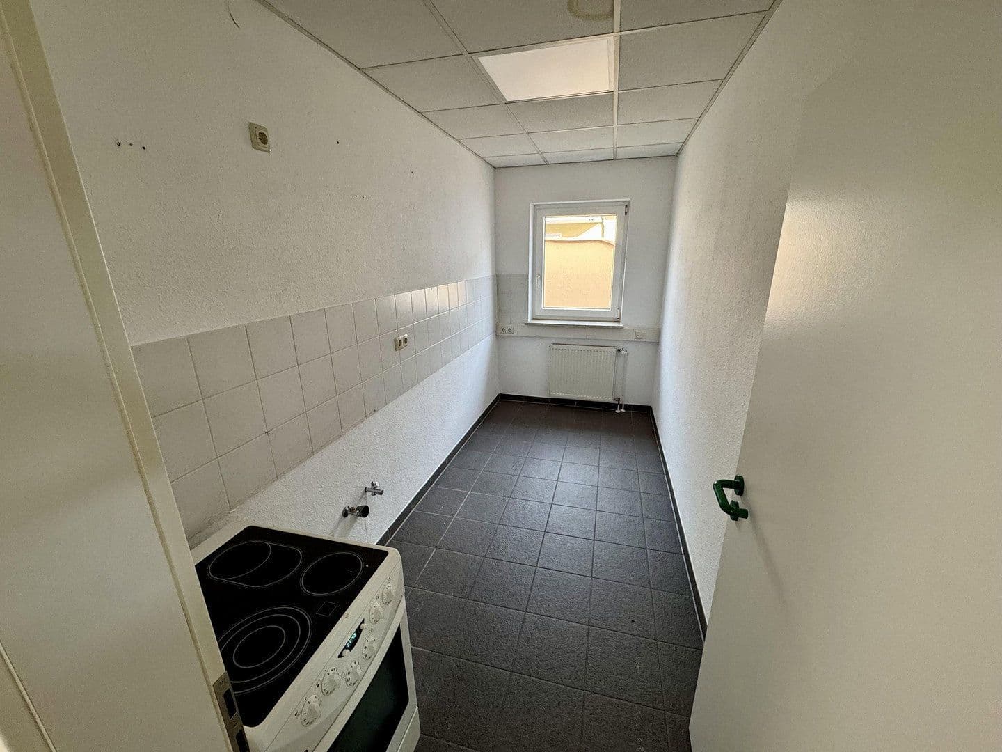 Pronájem nebytového prostoru 850 m², Raiffeisenstraße 6, Ronneburg, Hessen Pronájem nebytového prostoru 850 m², Raiffeisenstraße 6, Ronneburg, Hessen