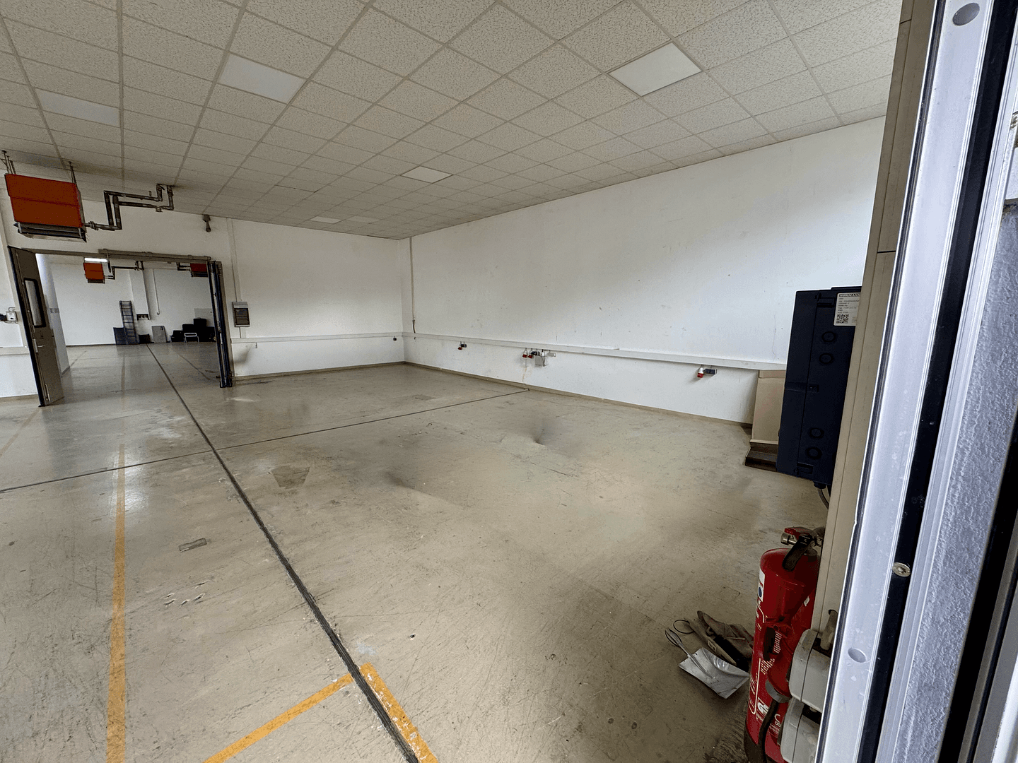 Pronájem nebytového prostoru 850 m², Raiffeisenstraße 6, Ronneburg, Hessen Pronájem nebytového prostoru 850 m², Raiffeisenstraße 6, Ronneburg, Hessen