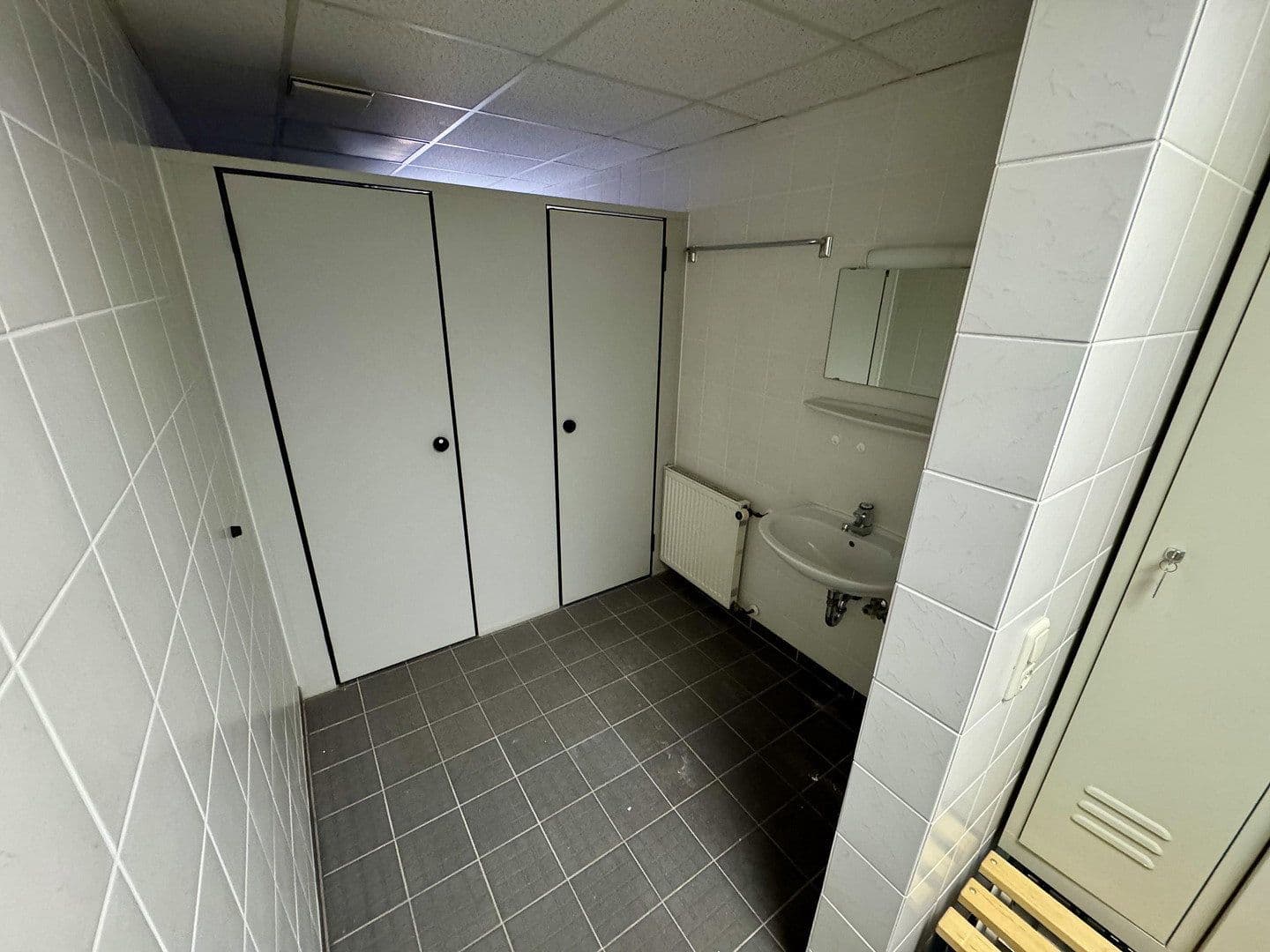 Pronájem nebytového prostoru 850 m², Raiffeisenstraße 6, Ronneburg, Hessen Pronájem nebytového prostoru 850 m², Raiffeisenstraße 6, Ronneburg, Hessen