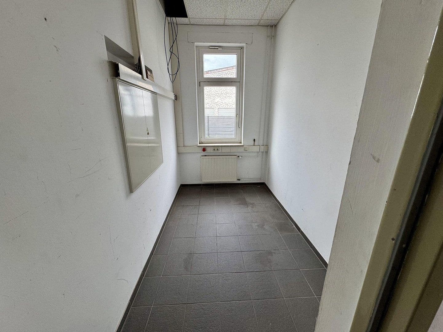 Pronájem nebytového prostoru 850 m², Raiffeisenstraße 6, Ronneburg, Hessen Pronájem nebytového prostoru 850 m², Raiffeisenstraße 6, Ronneburg, Hessen