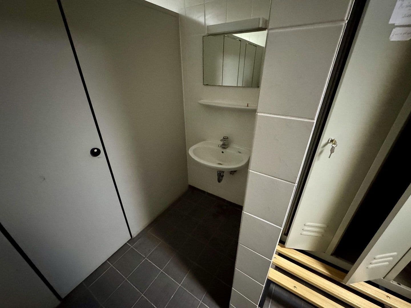 Pronájem nebytového prostoru 850 m², Raiffeisenstraße 6, Ronneburg, Hessen Pronájem nebytového prostoru 850 m², Raiffeisenstraße 6, Ronneburg, Hessen