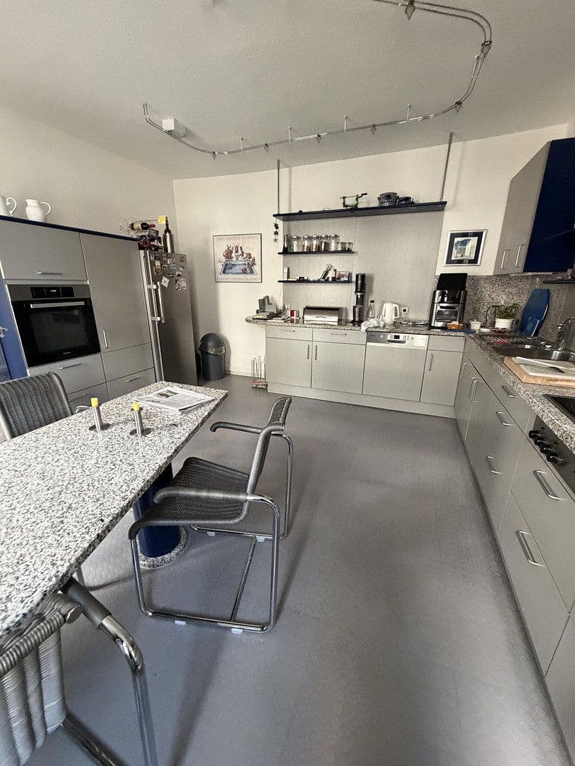 Pronájem domu 220 m², pozemek 200 m², Ruhrstr. 34, Witten, Severní Porýní-Vestfálsko Pronájem domu 220 m², pozemek 200 m², Ruhrstr. 34, Witten, Severní Porýní-Vestfálsko