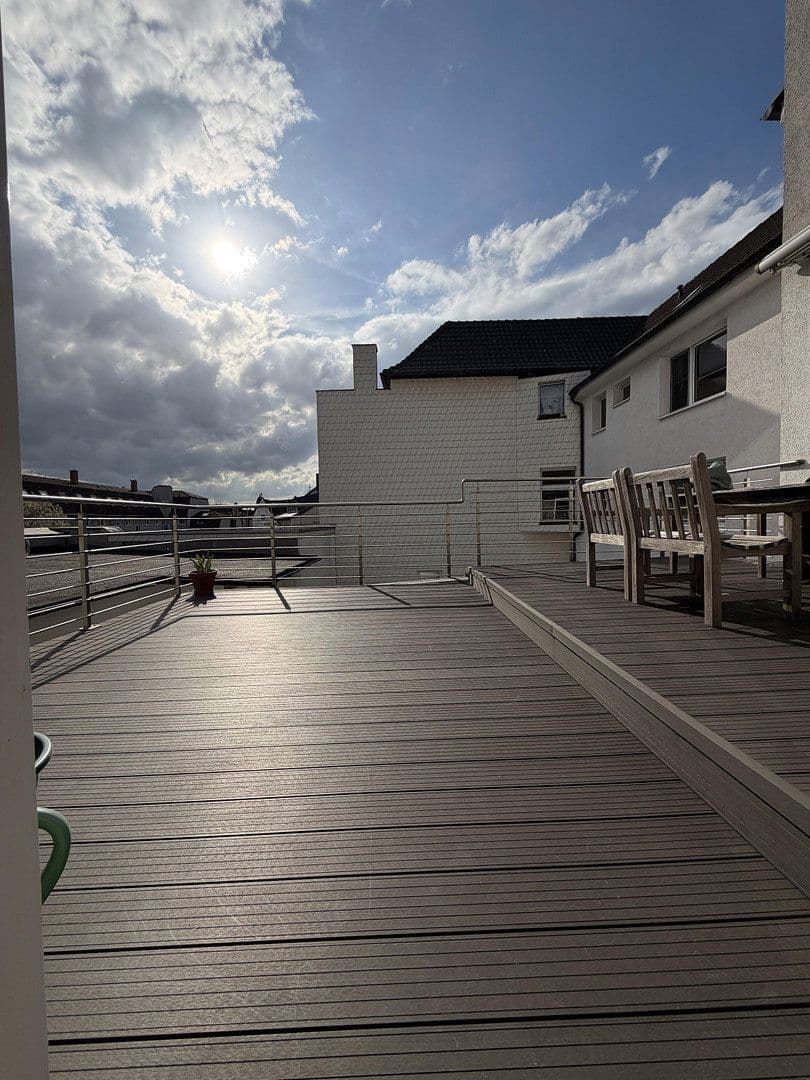 Pronájem domu 220 m², pozemek 200 m², Ruhrstr. 34, Witten, Severní Porýní-Vestfálsko Pronájem domu 220 m², pozemek 200 m², Ruhrstr. 34, Witten, Severní Porýní-Vestfálsko
