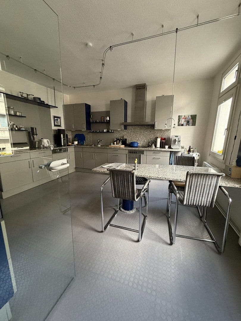 Pronájem domu 220 m², pozemek 200 m², Ruhrstr. 34, Witten, Severní Porýní-Vestfálsko Pronájem domu 220 m², pozemek 200 m², Ruhrstr. 34, Witten, Severní Porýní-Vestfálsko