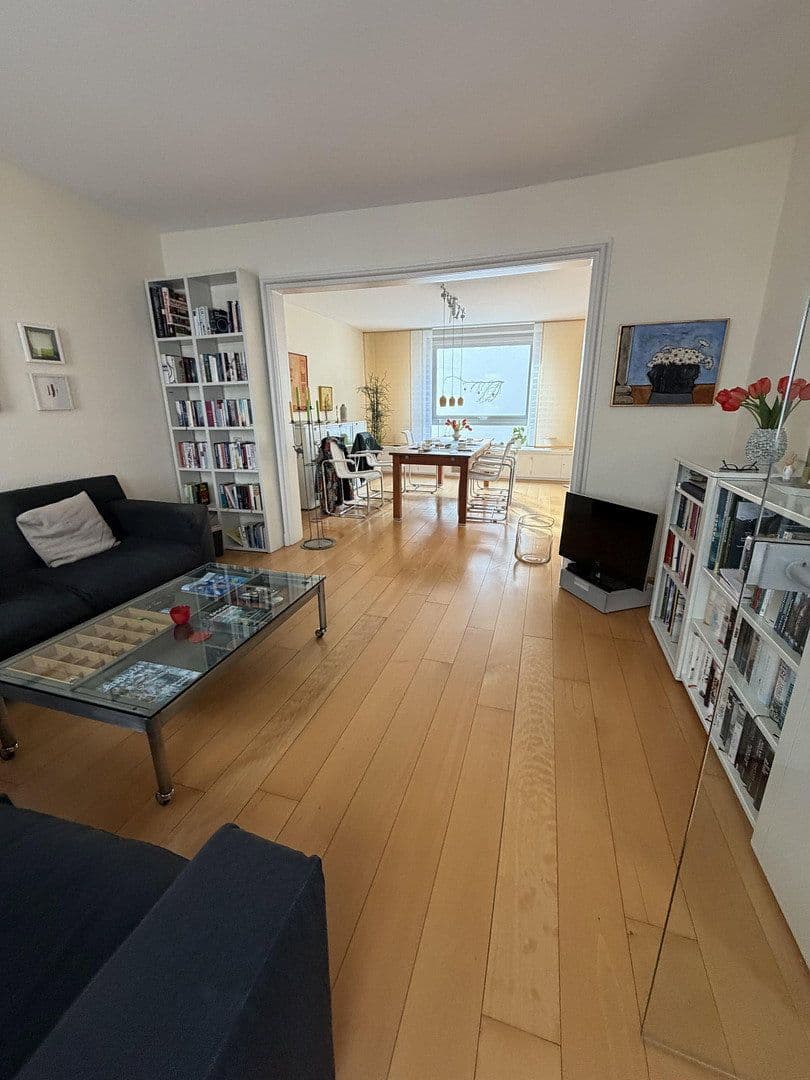 Pronájem domu 220 m², pozemek 200 m², Ruhrstr. 34, Witten, Severní Porýní-Vestfálsko Pronájem domu 220 m², pozemek 200 m², Ruhrstr. 34, Witten, Severní Porýní-Vestfálsko