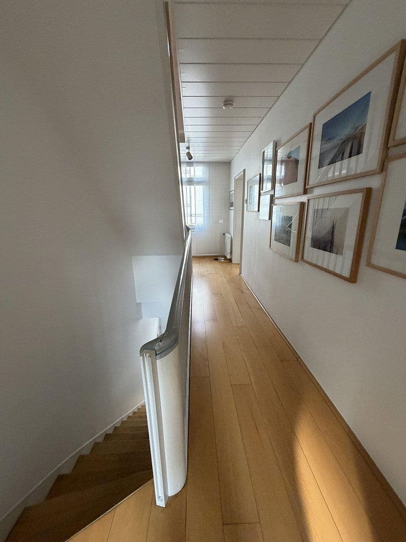 Pronájem domu 220 m², pozemek 200 m², Ruhrstr. 34, Witten, Severní Porýní-Vestfálsko Pronájem domu 220 m², pozemek 200 m², Ruhrstr. 34, Witten, Severní Porýní-Vestfálsko