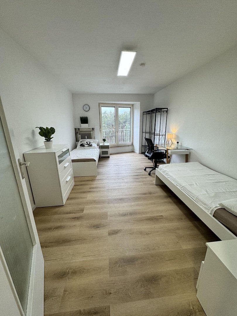 Pronájem bytu 1+1 26 m², Dompfaffstraße 140, Erlangen, Bavorsko Pronájem bytu 1+1 26 m², Dompfaffstraße 140, Erlangen, Bavorsko