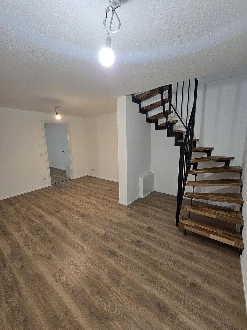 Pronájem bytu 2+1 52 m², Sandhausen, Bádensko-Württembersko Pronájem bytu 2+1 52 m², Sandhausen, Bádensko-Württembersko