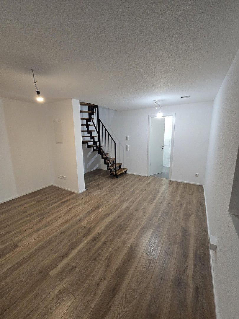 Pronájem bytu 2+1 52 m², Sandhausen, Bádensko-Württembersko Pronájem bytu 2+1 52 m², Sandhausen, Bádensko-Württembersko