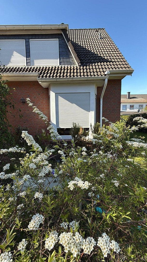 Prodej domu 160 m², pozemek 580 m², Wedel, Šlesvicko-Holštýnsko Prodej domu 160 m², pozemek 580 m², Wedel, Šlesvicko-Holštýnsko