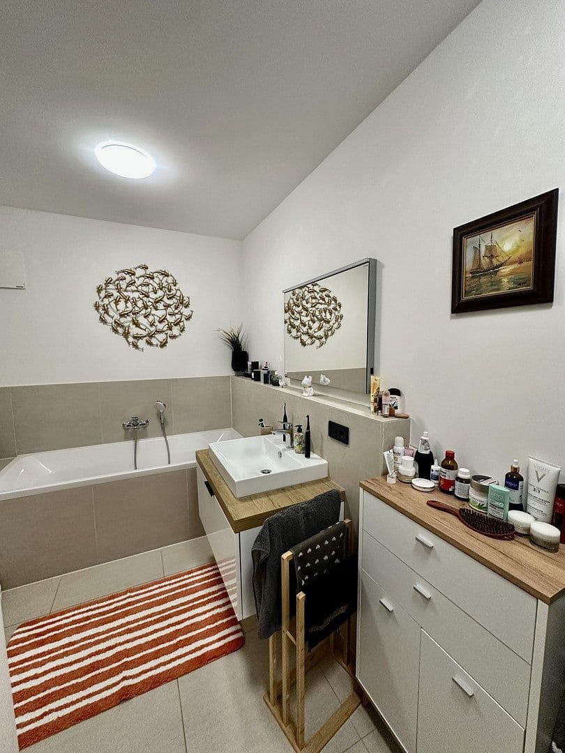 Prodej bytu 3+1 92 m², Buchenweg 5, Rengsdorf, Porýní-Falc Prodej bytu 3+1 92 m², Buchenweg 5, Rengsdorf, Porýní-Falc
