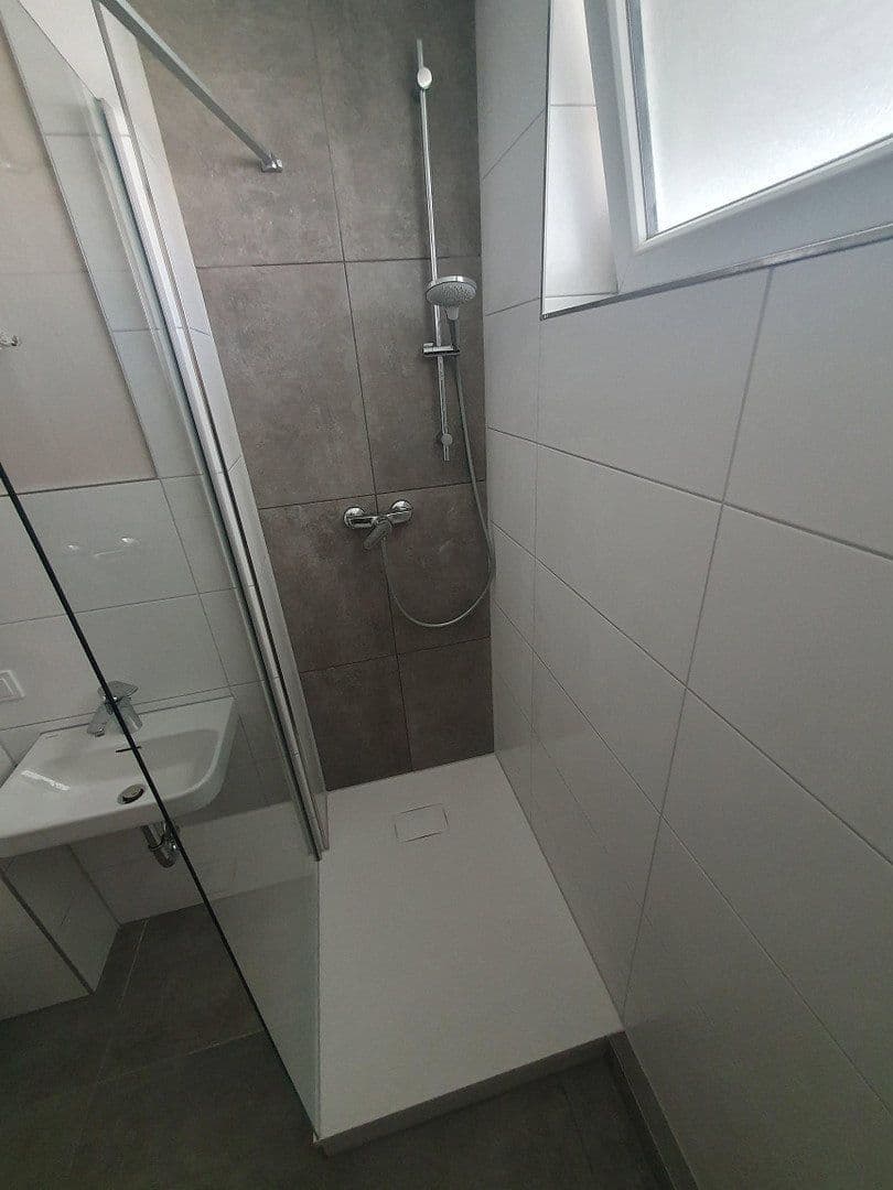Pronájem bytu 1+kk 45 m², Stettiner Str. 1/3, Welzheim, Bádensko-Württembersko Pronájem bytu 1+kk 45 m², Stettiner Str. 1/3, Welzheim, Bádensko-Württembersko