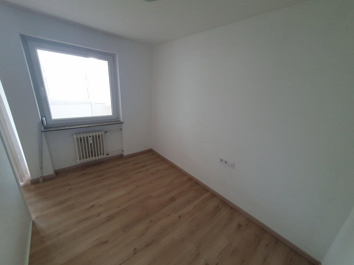 Pronájem bytu 1+kk 45 m², Stettiner Str. 1/3, Welzheim, Bádensko-Württembersko Pronájem bytu 1+kk 45 m², Stettiner Str. 1/3, Welzheim, Bádensko-Württembersko