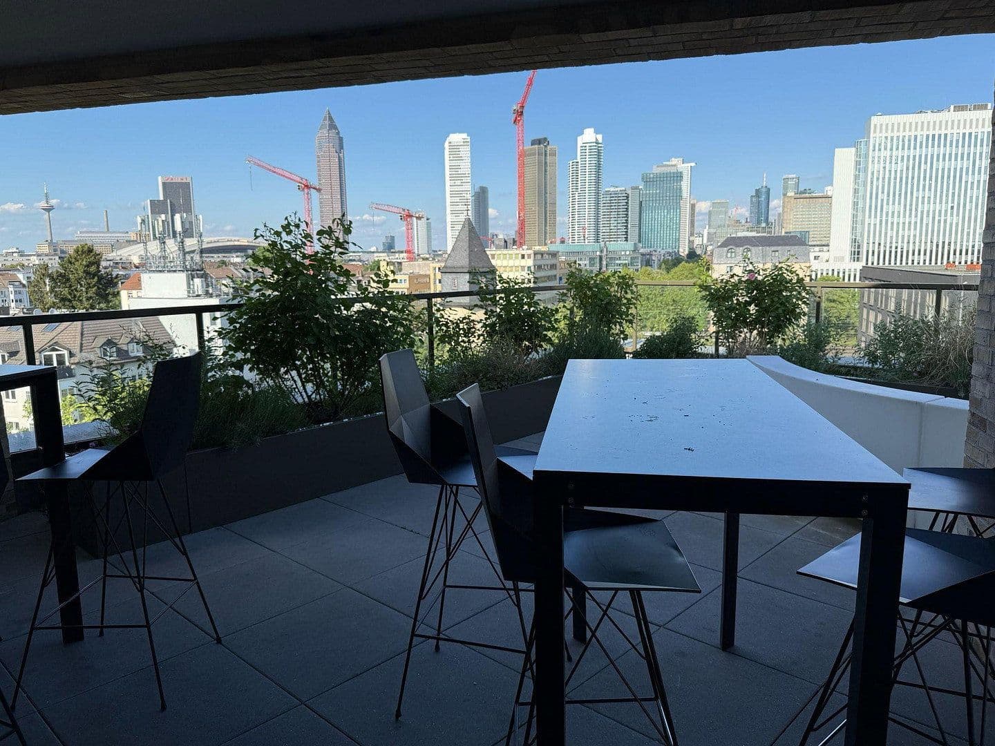 Pronájem bytu 1+1 20 m², Kleyerstr. 1, Frankfurt am Main, Hessen Pronájem bytu 1+1 20 m², Kleyerstr. 1, Frankfurt am Main, Hessen