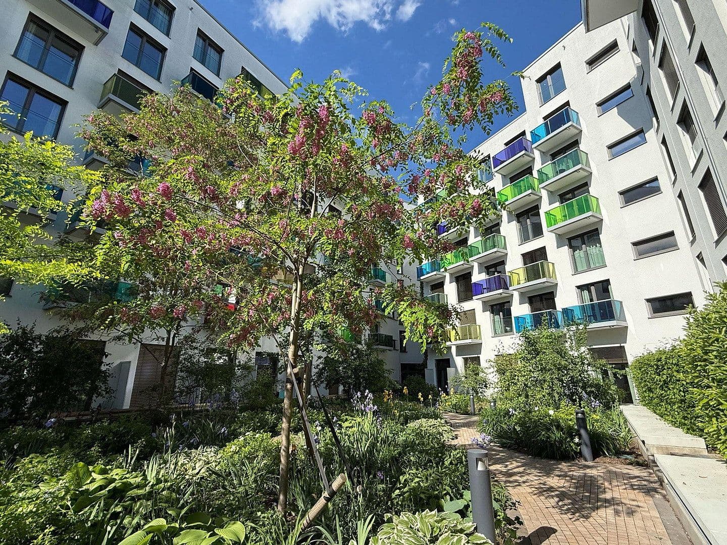 Pronájem bytu 1+1 20 m², Kleyerstr. 1, Frankfurt am Main, Hessen Pronájem bytu 1+1 20 m², Kleyerstr. 1, Frankfurt am Main, Hessen