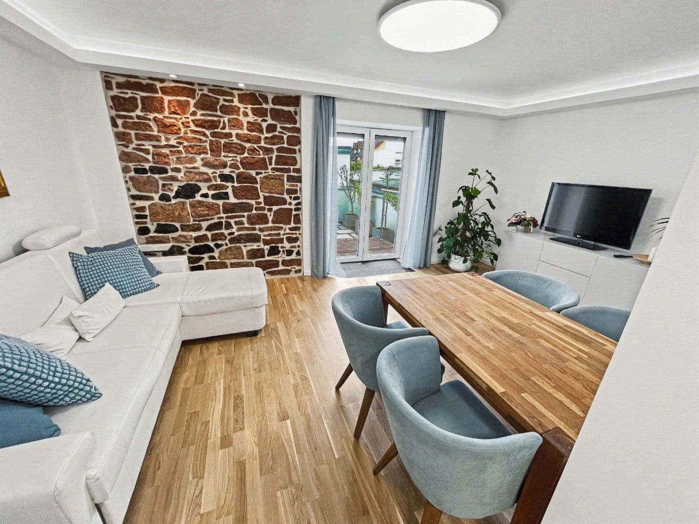 Prodej domu 253 m², pozemek 249 m², Kahl am Main, Bavorsko Prodej domu 253 m², pozemek 249 m², Kahl am Main, Bavorsko