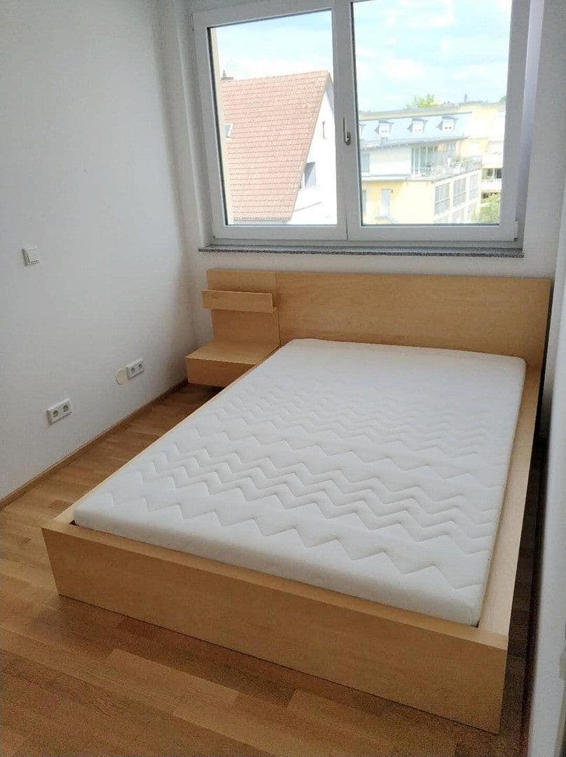 Pronájem bytu 2+1 47 m², Zeppelinstraße 10, Erlangen, Bavorsko Pronájem bytu 2+1 47 m², Zeppelinstraße 10, Erlangen, Bavorsko
