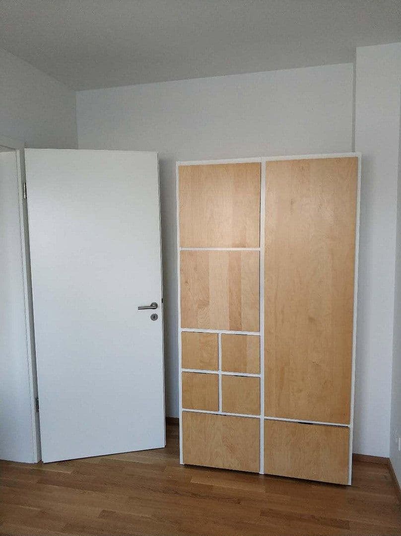 Pronájem bytu 2+1 47 m², Zeppelinstraße 10, Erlangen, Bavorsko Pronájem bytu 2+1 47 m², Zeppelinstraße 10, Erlangen, Bavorsko