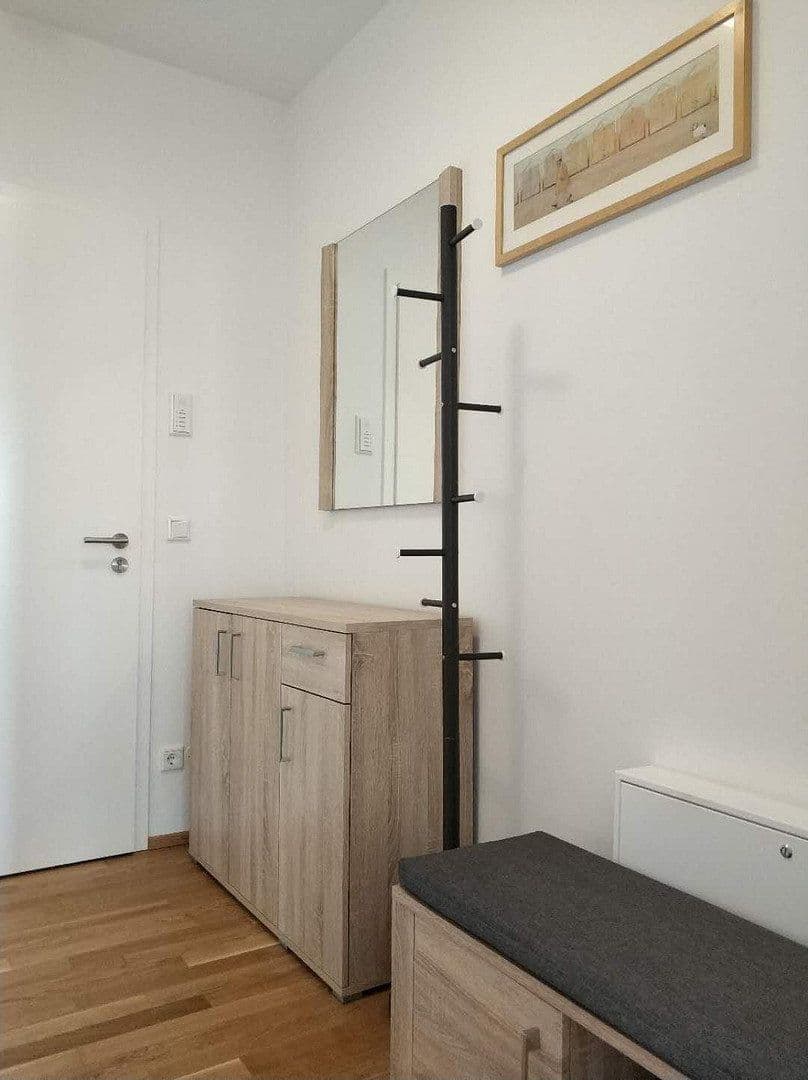 Pronájem bytu 2+1 47 m², Zeppelinstraße 10, Erlangen, Bavorsko Pronájem bytu 2+1 47 m², Zeppelinstraße 10, Erlangen, Bavorsko
