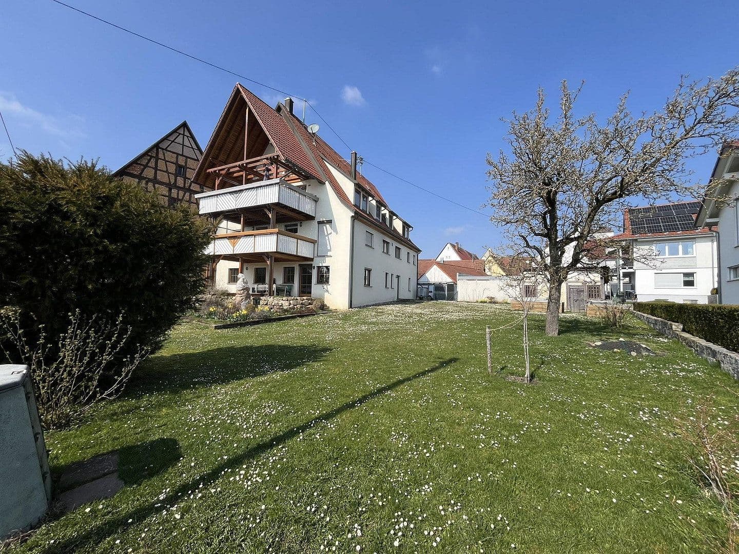 Prodej bytu 5+1 170 m², Rottenburg am Neckar, Bádensko-Württembersko Prodej bytu 5+1 170 m², Rottenburg am Neckar, Bádensko-Württembersko